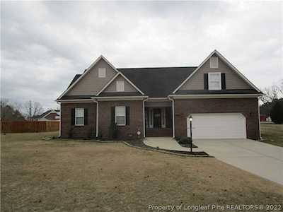 1918 Sunshine Ct Hope Mills, NC 28348