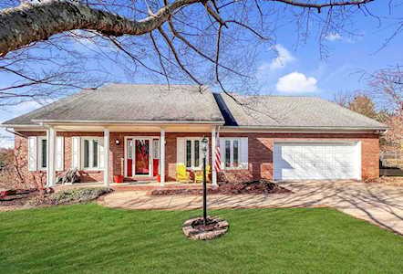 5599 Dutchess Court Newburgh, IN 47630