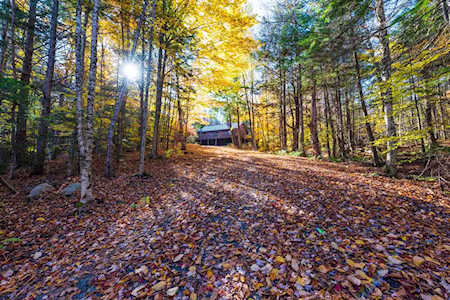 661 Sugarhouse Rd New London, NH 03257