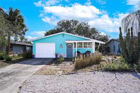 619 Holly Ct Dunedin, FL 34698