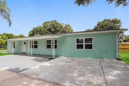 2175 42nd Ave N St. Petersburg, FL 33714