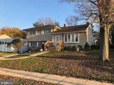 8 Ash Ave West Deptford, NJ 08096