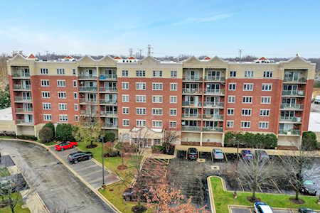7450 Lincoln Ave #606 Skokie, IL 60076