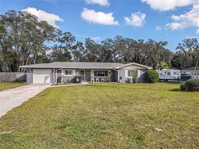 5068 Lakewood Dr Ridge Manor, FL 33523