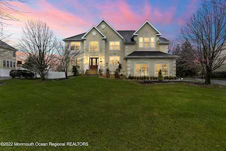 308 Congressional Dr Morganville, NJ 07751