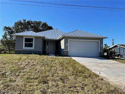 12401 River Rd Fort Myers, FL 33905