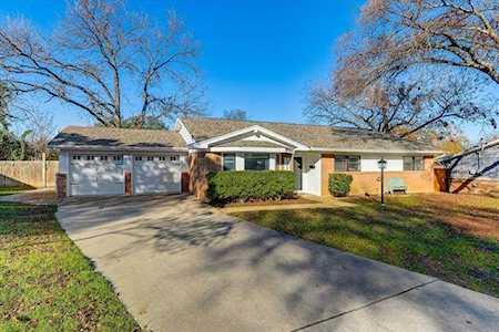 5205 Blueridge Court Fort Worth, TX 76112