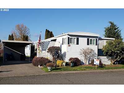 2681 SE River RD #38 Hillsboro, OR 97123