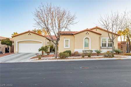 9357 Arrowhead Bluff Ave Las Vegas, NV 89149