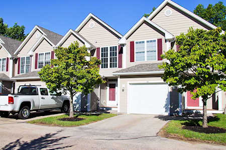 22 Lilac Ln Newmarket, NH 03857