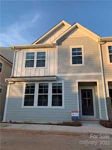 612 Amalfi Dr Davidson, NC 28036