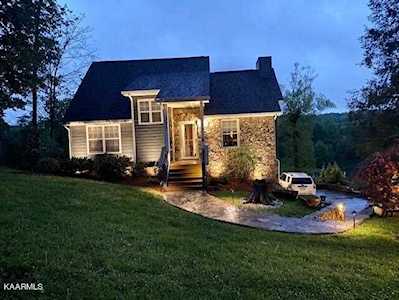 107 Turtle Point Ln Caryville, TN 37714