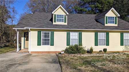 1072 Farm Pond Ln Rock Hill, SC 29732
