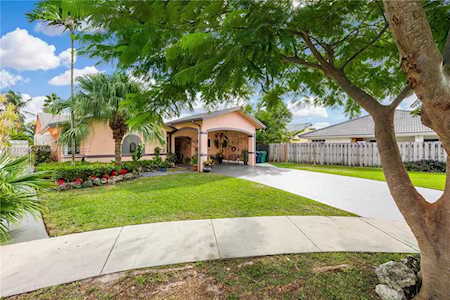4740 SW 142nd Ct Miami, FL 33175