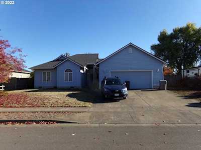 1797 NW Whitecliff DR Albany, OR 97321
