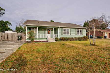5219 Lord Tennyson Road Wilmington, NC 28405