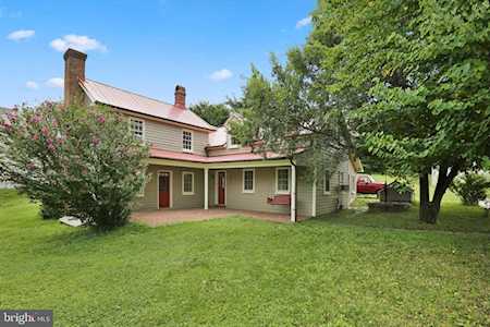 2837 Burrows Ln Ellicott City, MD 21043