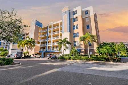 960 Starkey Rd #5104 Largo, FL 33771