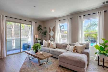 2427 Longstaff Ct San Marcos, CA 92078