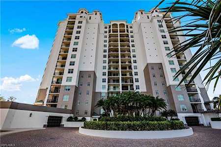 445 Cove Tower Dr #1001 Naples, FL 34110