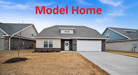 4313 SW Bison St Bentonville, AR 72713