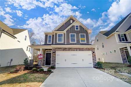 3917 Center Place Dr Harrisburg, NC 28075
