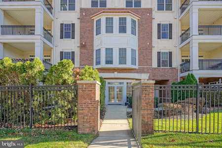 2042 Crescent Way Cherry Hill, NJ 08002