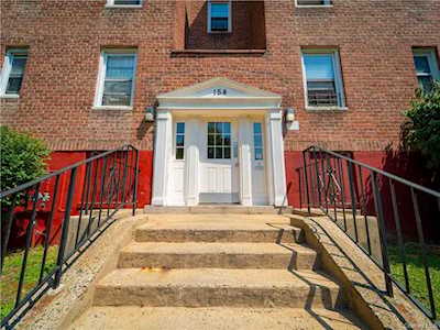 154 Ravine Avenue #2D Yonkers, NY 10701
