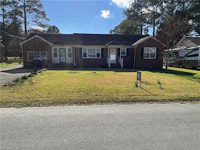 211 Lewis Rd Portsmouth, VA 23701
