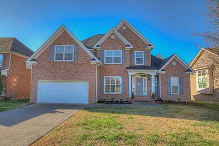 1040 Aenon Cir Spring Hill, TN 37174
