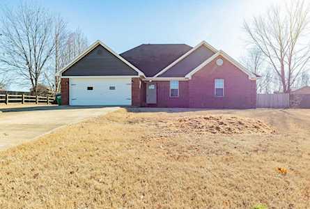 190 Honeysuckle Ln Atoka, TN 38004