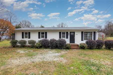 5100 Clearwater Lake Rd Mount Holly, NC 28120