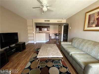 5174 S Jones Blvd #202 Las Vegas, NV 89118