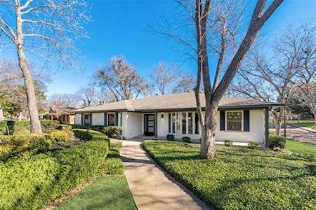 8308 Moorcroft Drive Dallas, TX 75228