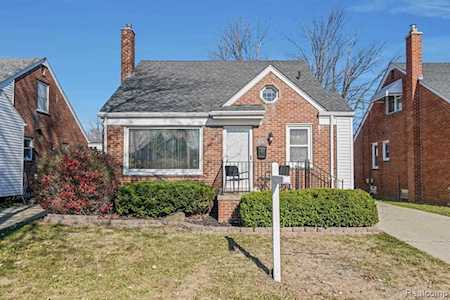 22943 Alger Saint Clair Shores, MI 48080