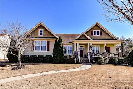 1214 Kings Bottom Dr Fort Mill, SC 29715