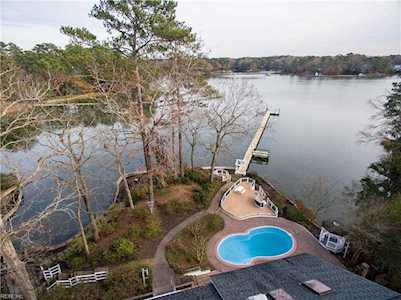 4040 Bridgehampton Ln Virginia Beach, VA 23455