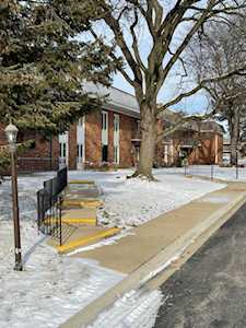 4129 Saratoga Ave #103 Downers Grove, IL 60515