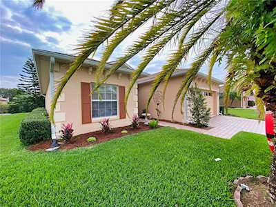 3057 Dunmore Dr Lake Wales, FL 33859