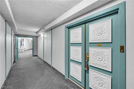 205 E Harmon Ave #803 Las Vegas, NV 89169