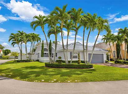 16085 SW 79th Miami, FL 33193