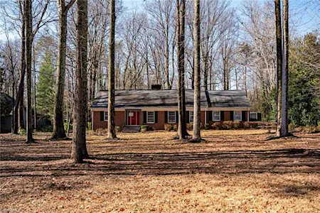 1305 Hobbs Road Greensboro, NC 27410