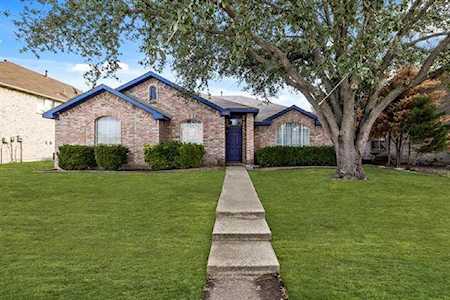 7510 Gillon Drive Rowlett, TX 75089