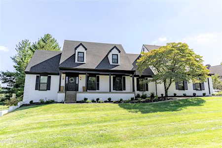 1457 St Andrews Dr Shelbyville, KY 40065