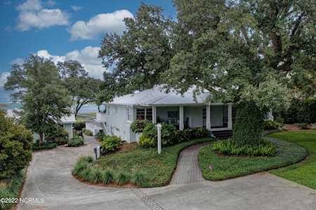 1919 Masons Bluff Court Wilmington, NC 28411