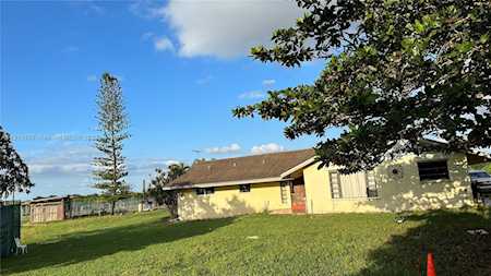 30855 SW 205th Ave Homestead, FL 33030