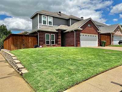 1522 Laguna Vista Way Grapevine, TX 76051