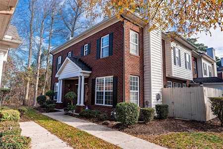 5872 Baynebridge Dr Virginia Beach, VA 23464