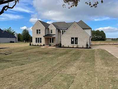 11120 Shelby Post Rd Collierville, TN 38017