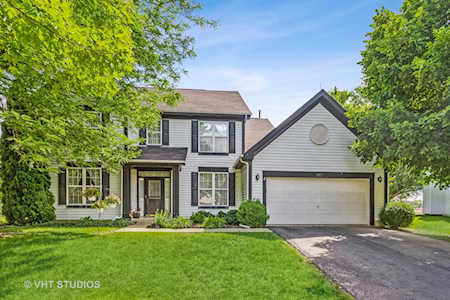 962 Sundew Ct Aurora, IL 60504